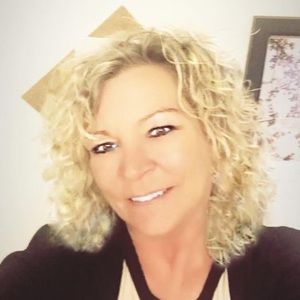 Meet your Posher, Vicki